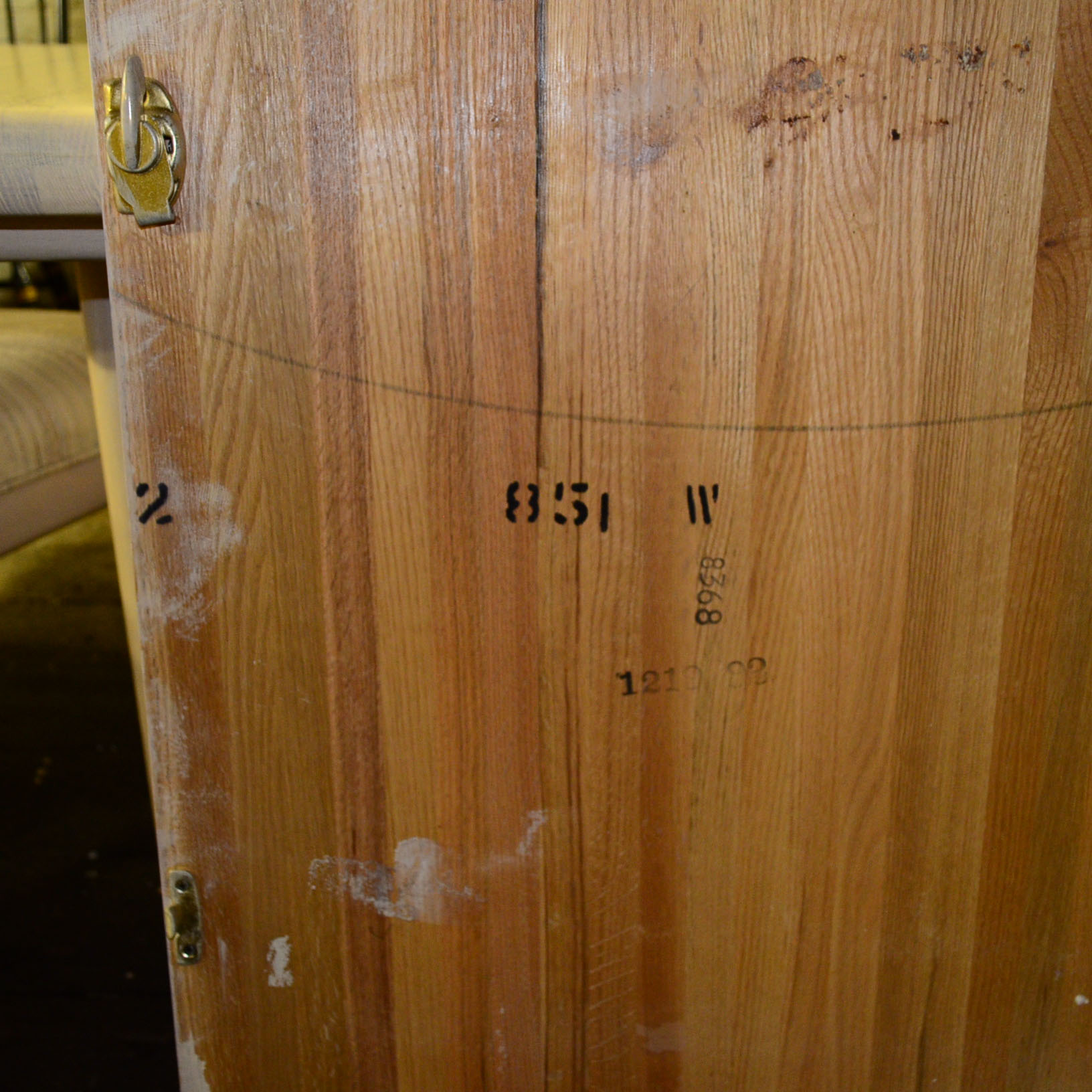 Contemporary Dining Table and Chairs