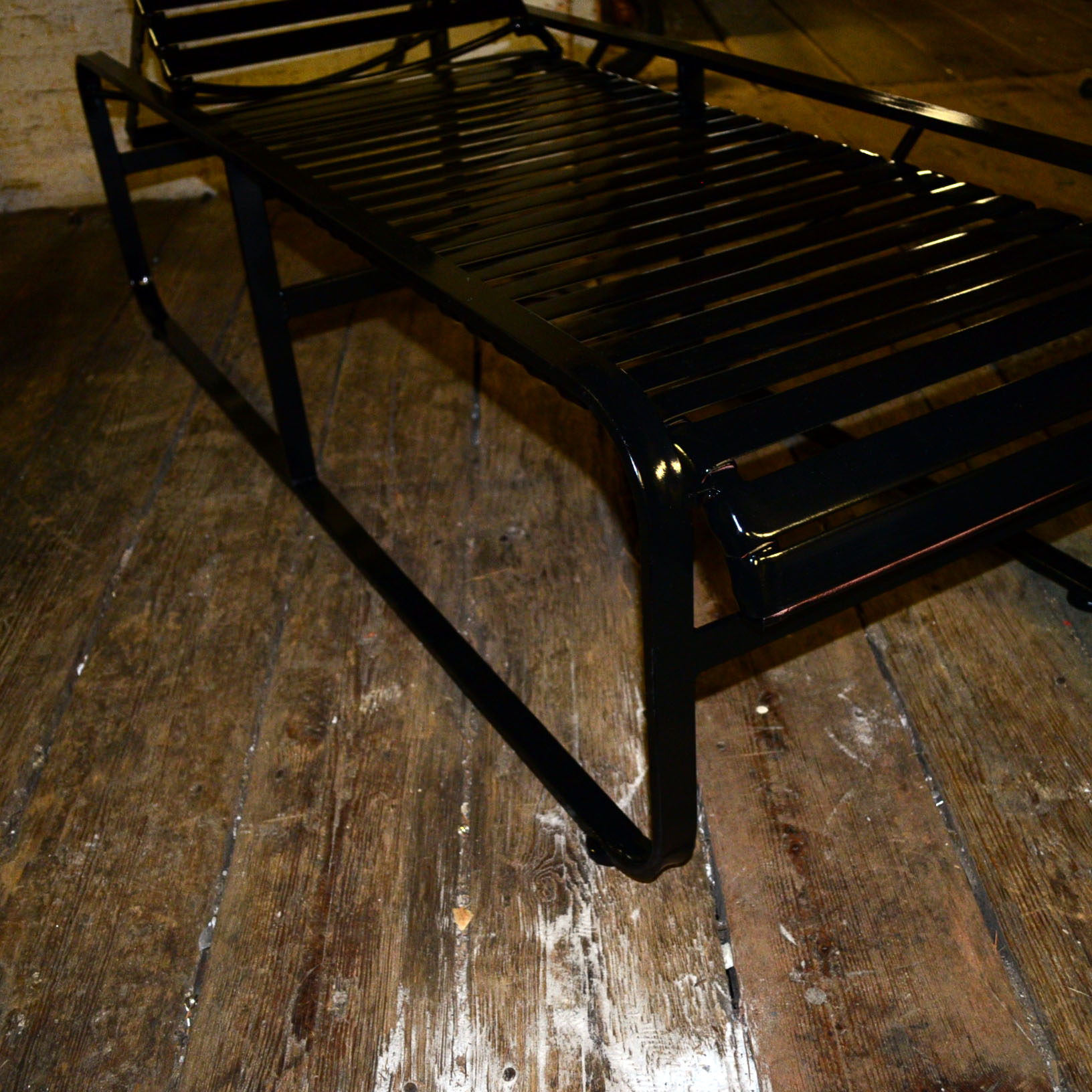 Woodard Chaise Patio Lounge