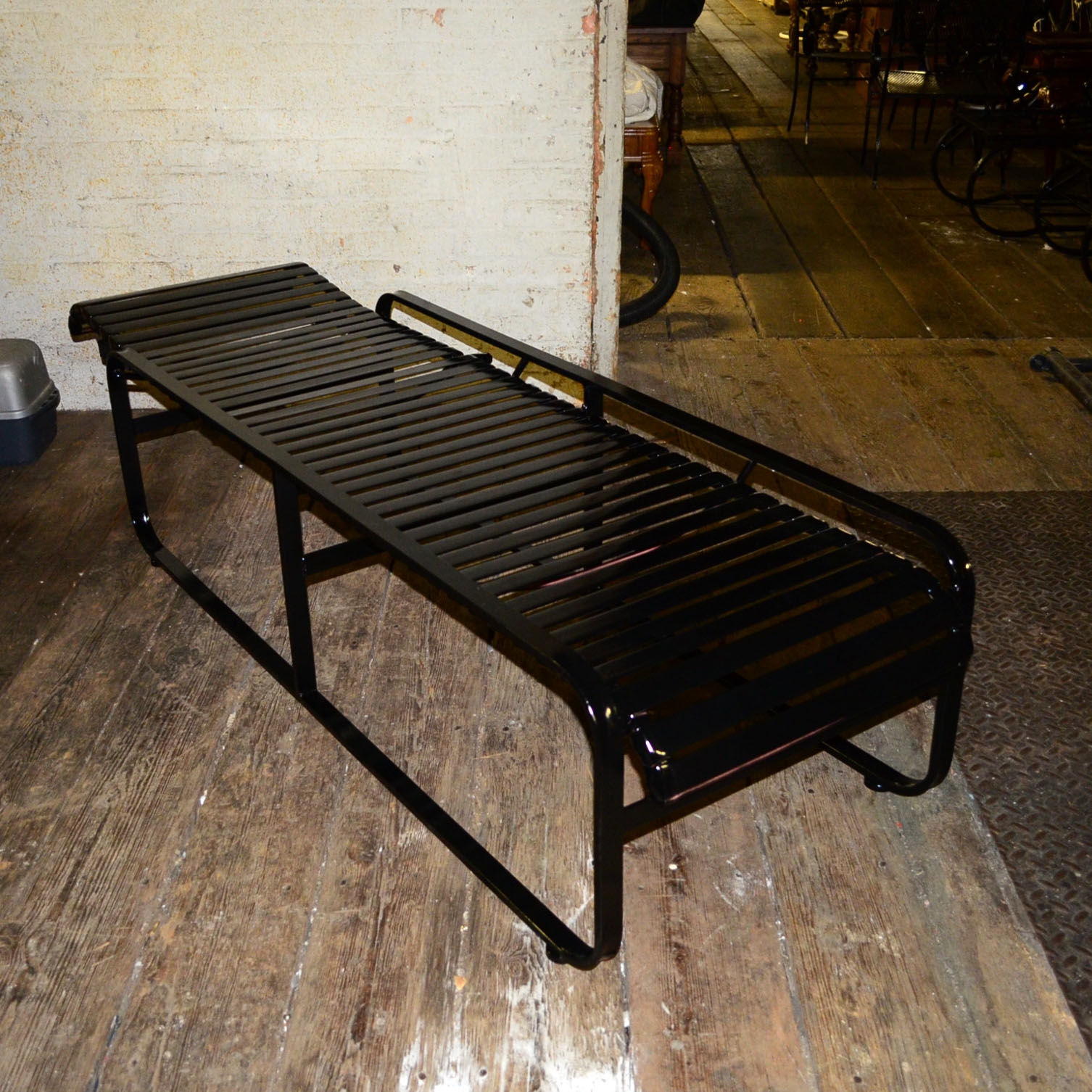 Woodard Chaise Patio Lounge