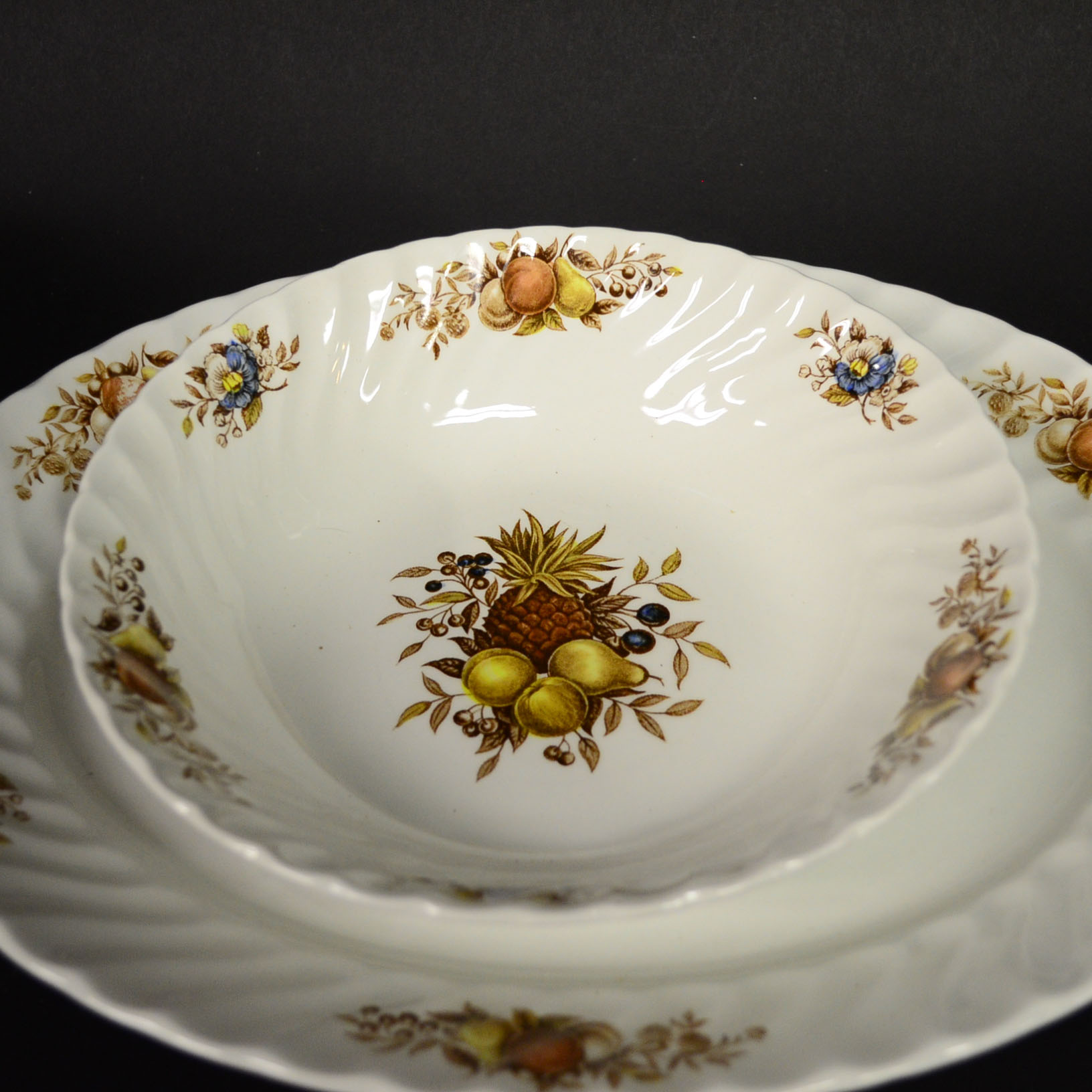 Royal Wessex "Desire" China Service Set