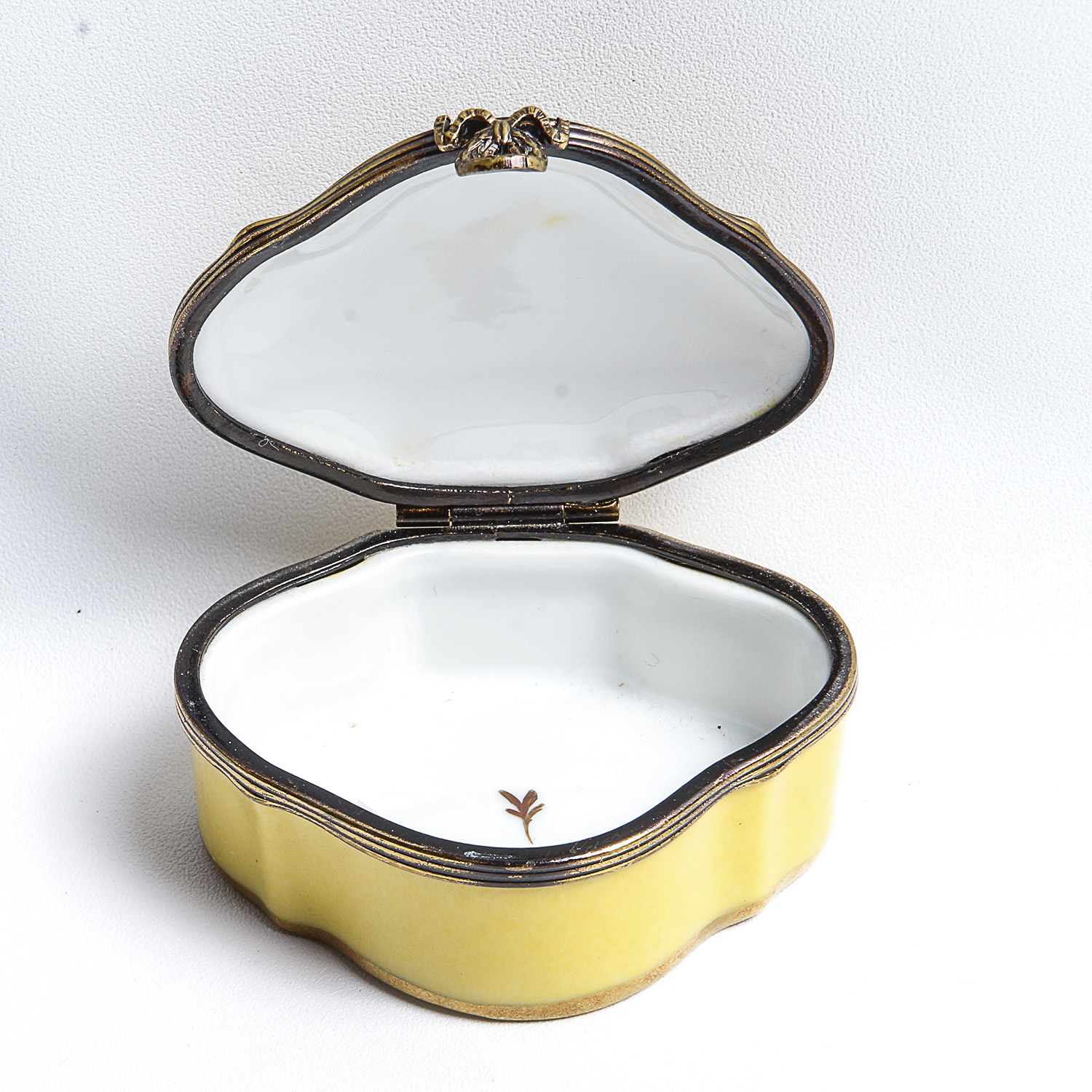 Louvre Museum Hand Painted Limoges Trinket Box