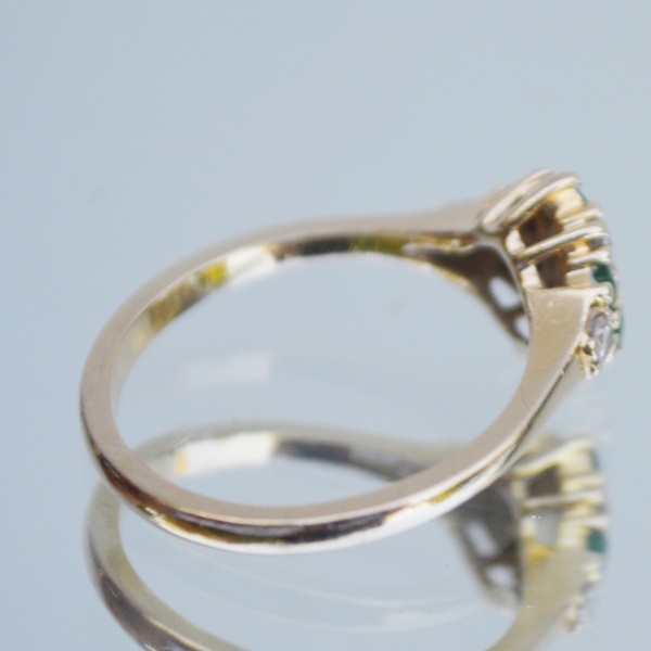 14K Yellow Gold Diamond and Emerald Ring