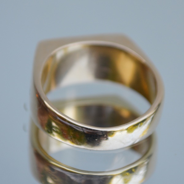 14K Yellow Gold Men's Ring With Four Brilliant Cut Diamonds