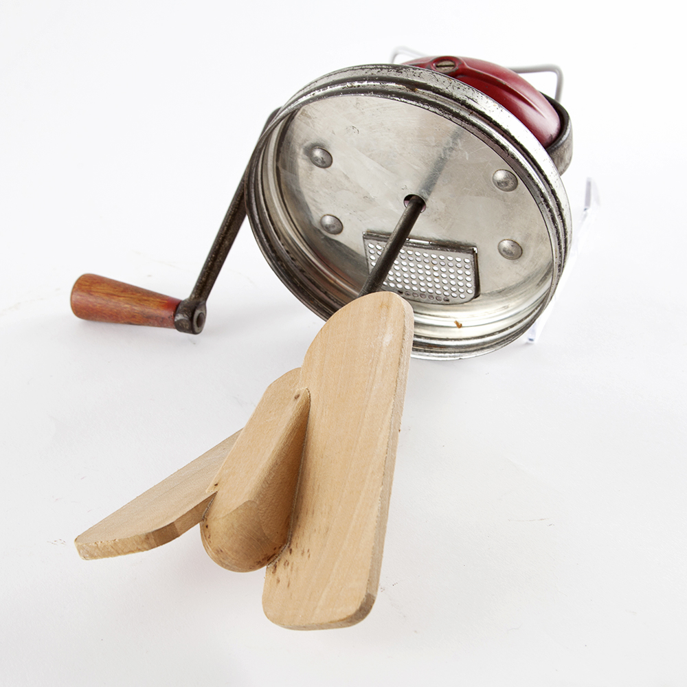 Vintage No. 4 Dazey Butter Churn