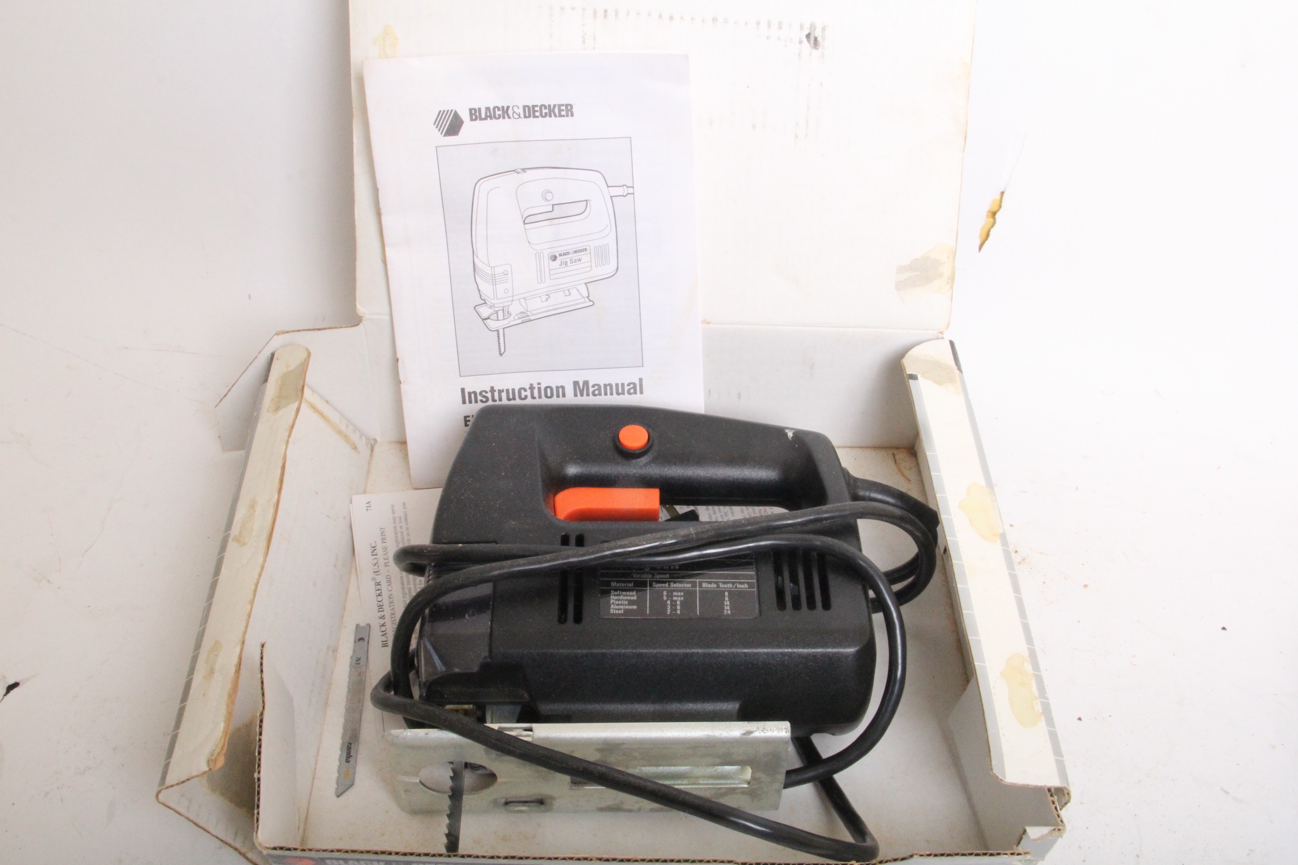 Pairing of Black & Decker Jigsaws