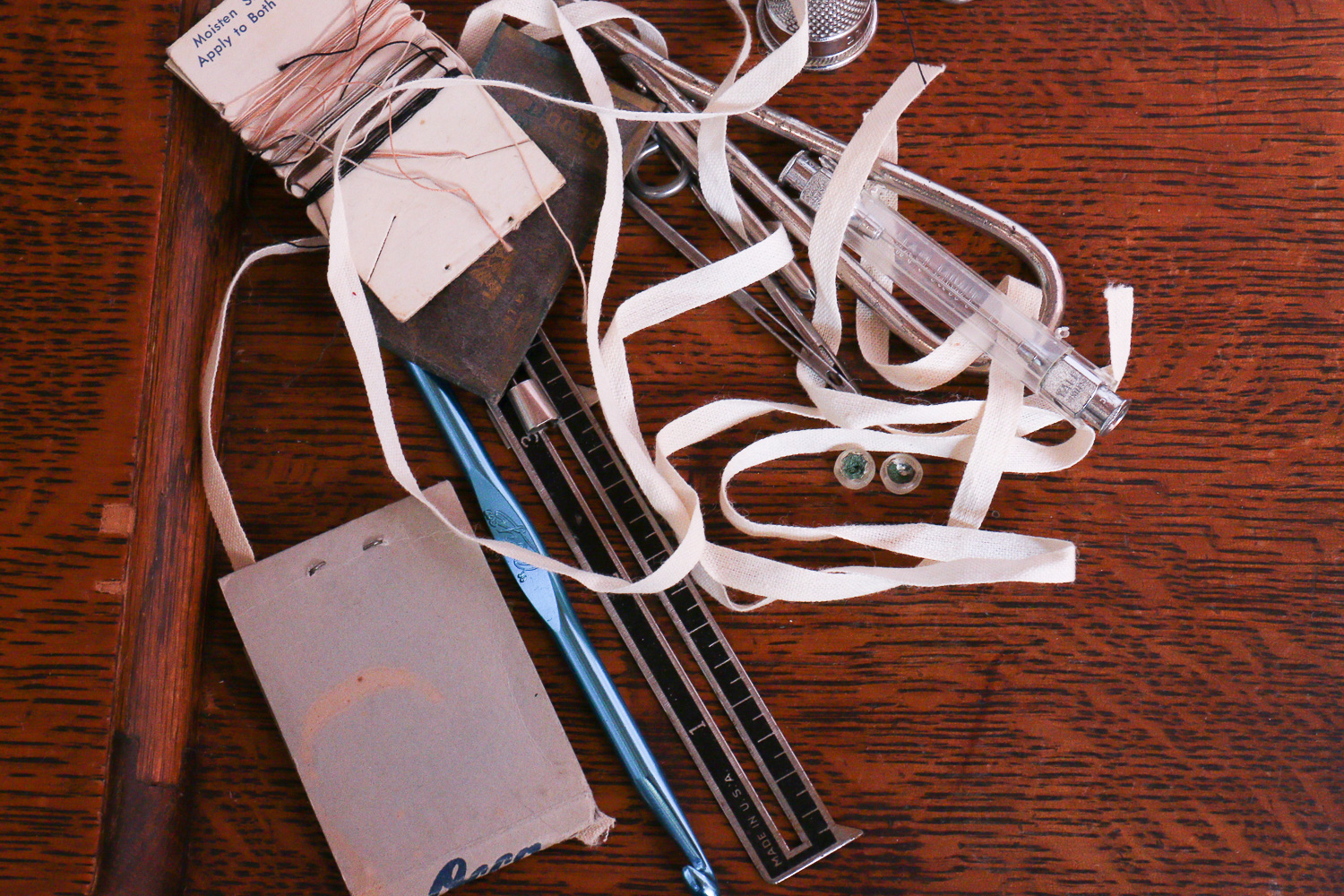 Antique Singer Sewing Machine, Bench and Thimbles