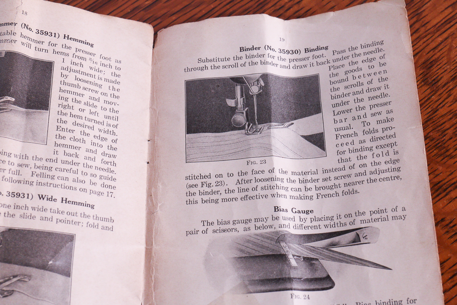 Antique Singer Sewing Machine, Bench and Thimbles