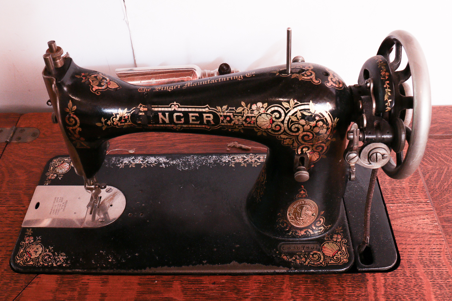 Antique Singer Sewing Machine, Bench and Thimbles