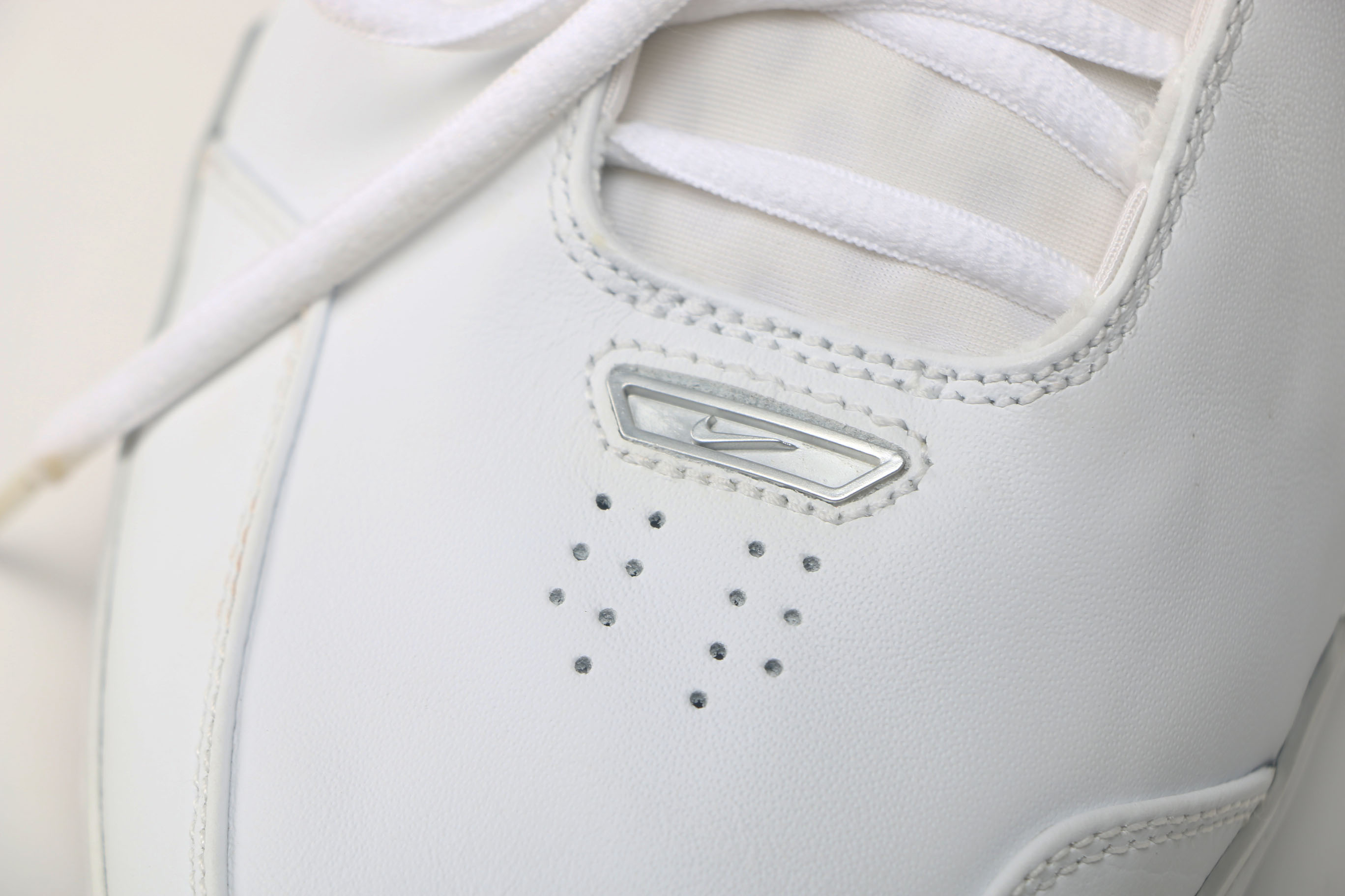 LeBron James Game-Worn Shoes With the Cleveland Cavaliers