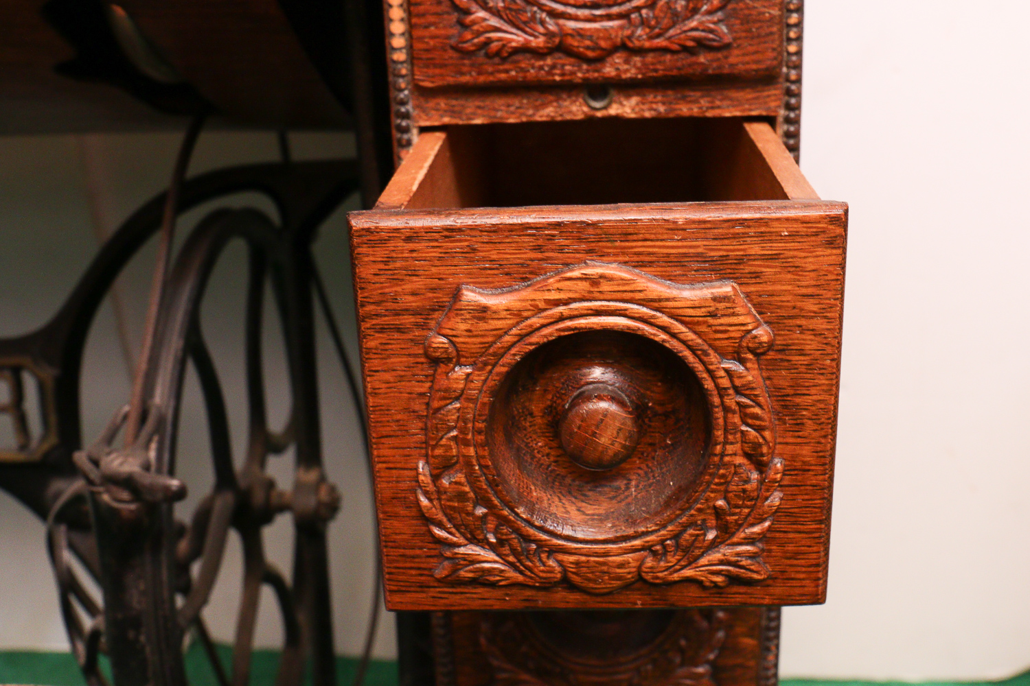 Antique Singer Sewing Machine, Bench and Thimbles