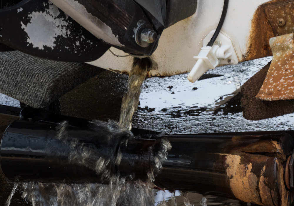 1988 Regal 19 Foot Empress 200XL and RamLin Trailer