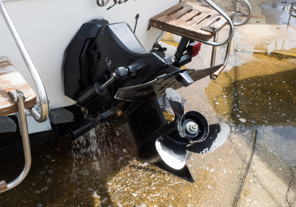 1988 Regal 19 Foot Empress 200XL and RamLin Trailer