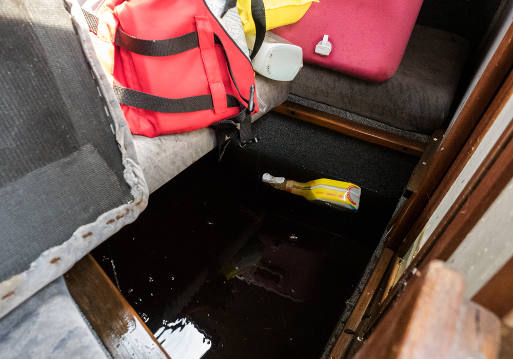 1988 Regal 19 Foot Empress 200XL and RamLin Trailer