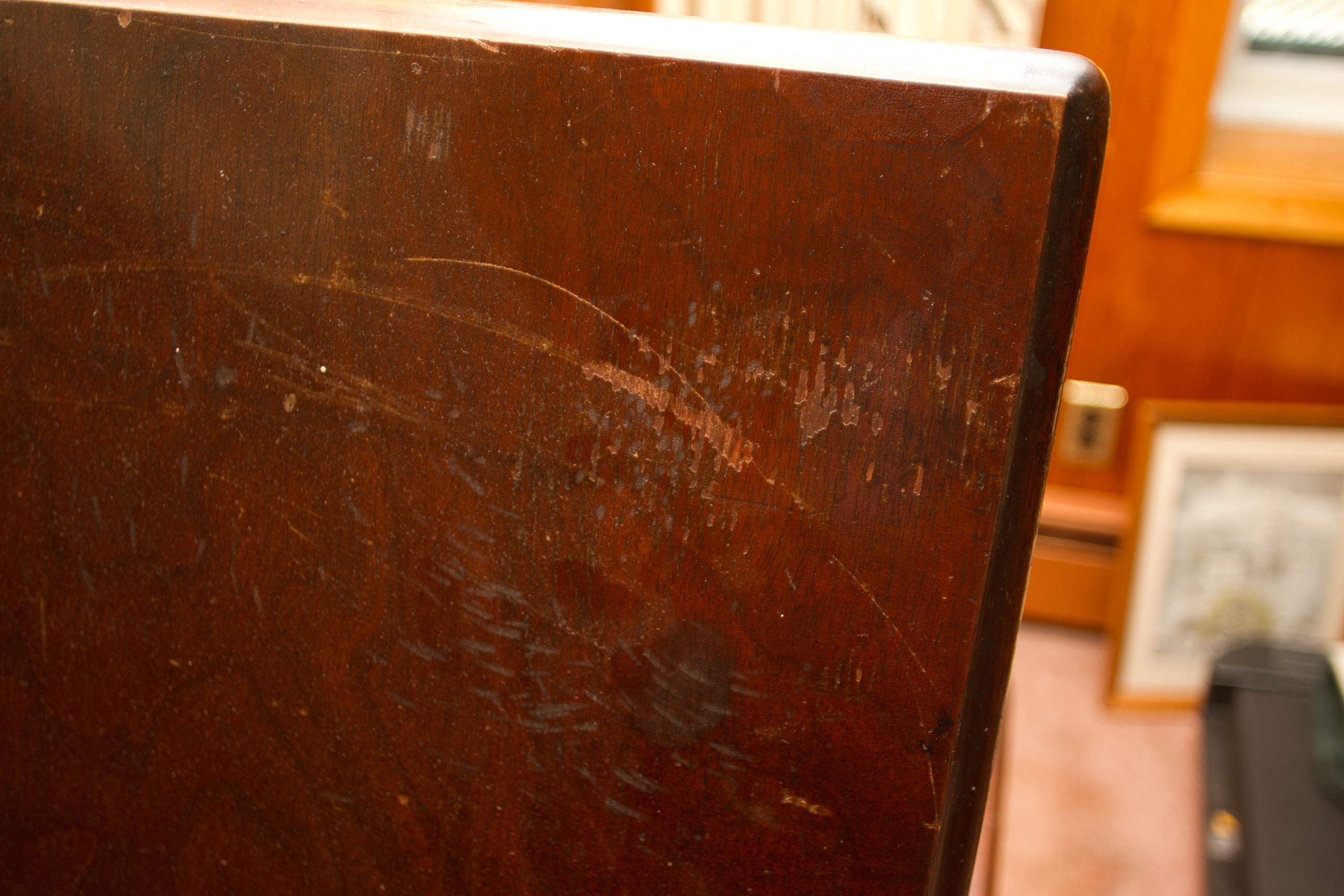 Vintage Singer Sewing Machine and Cabinet