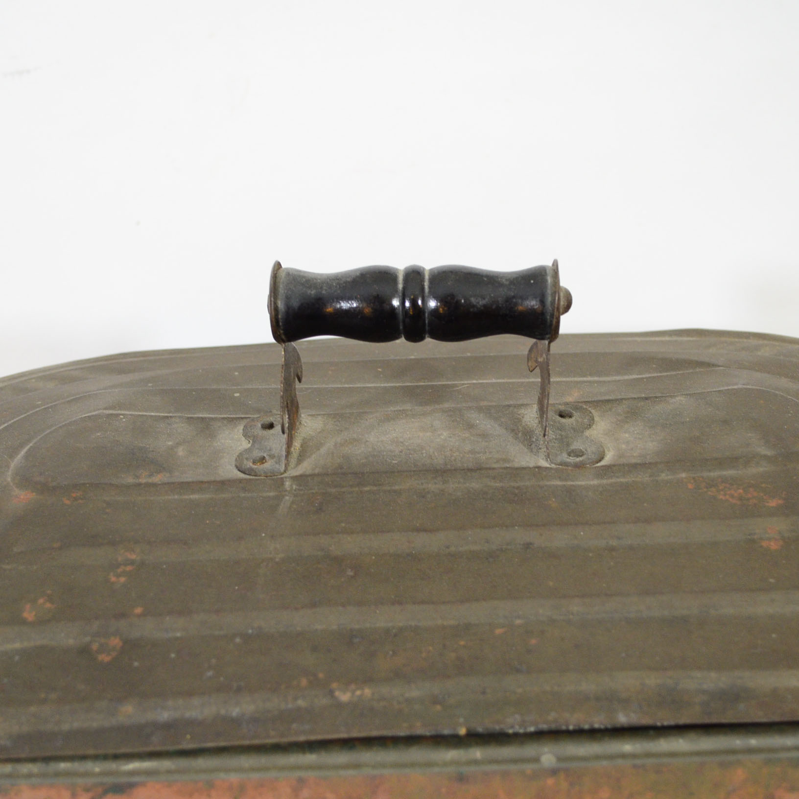 Antique Lidded Copper Wash Top