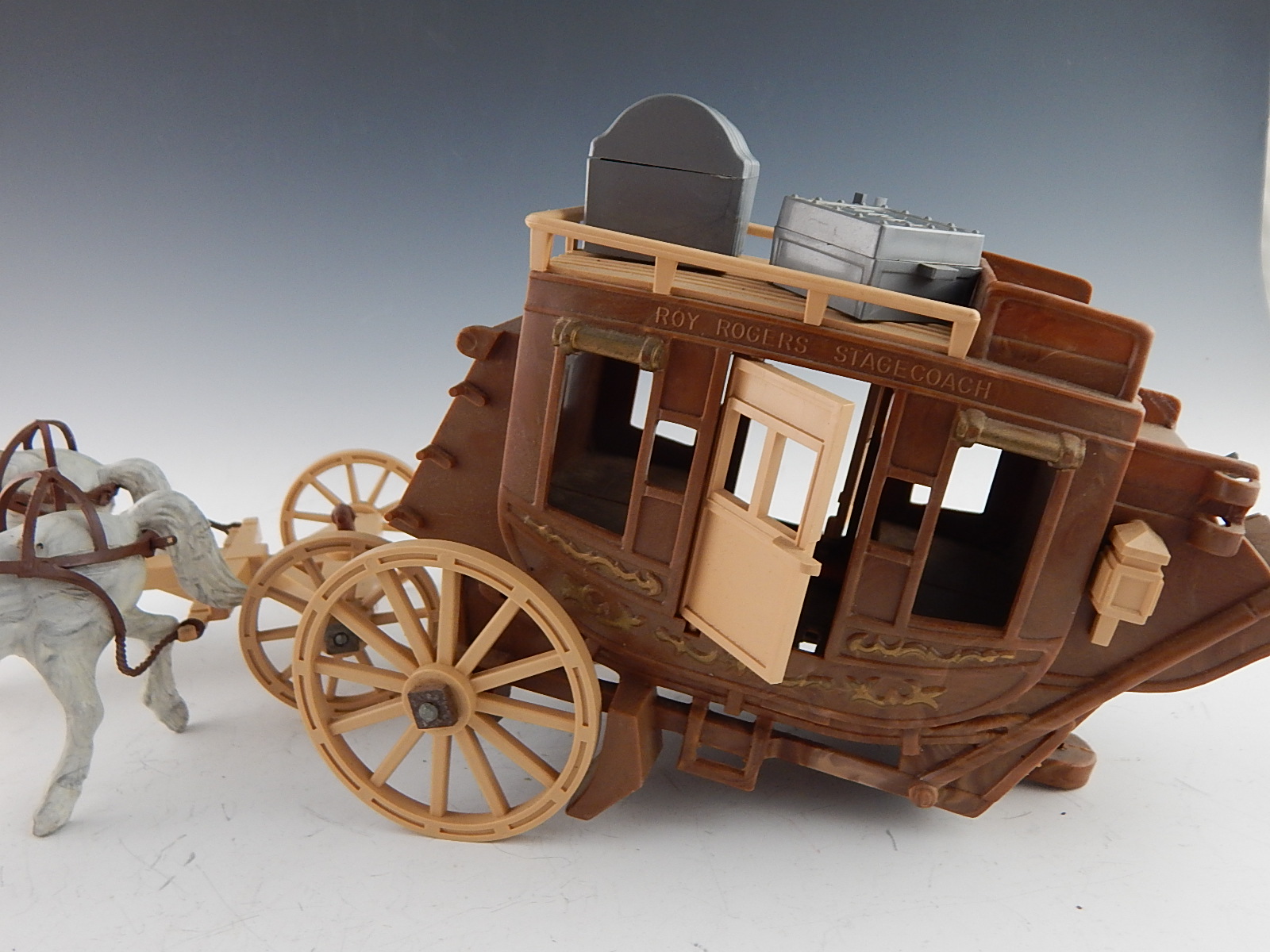 Roy Rogers Toy Stage Coach and Six Picture Cards