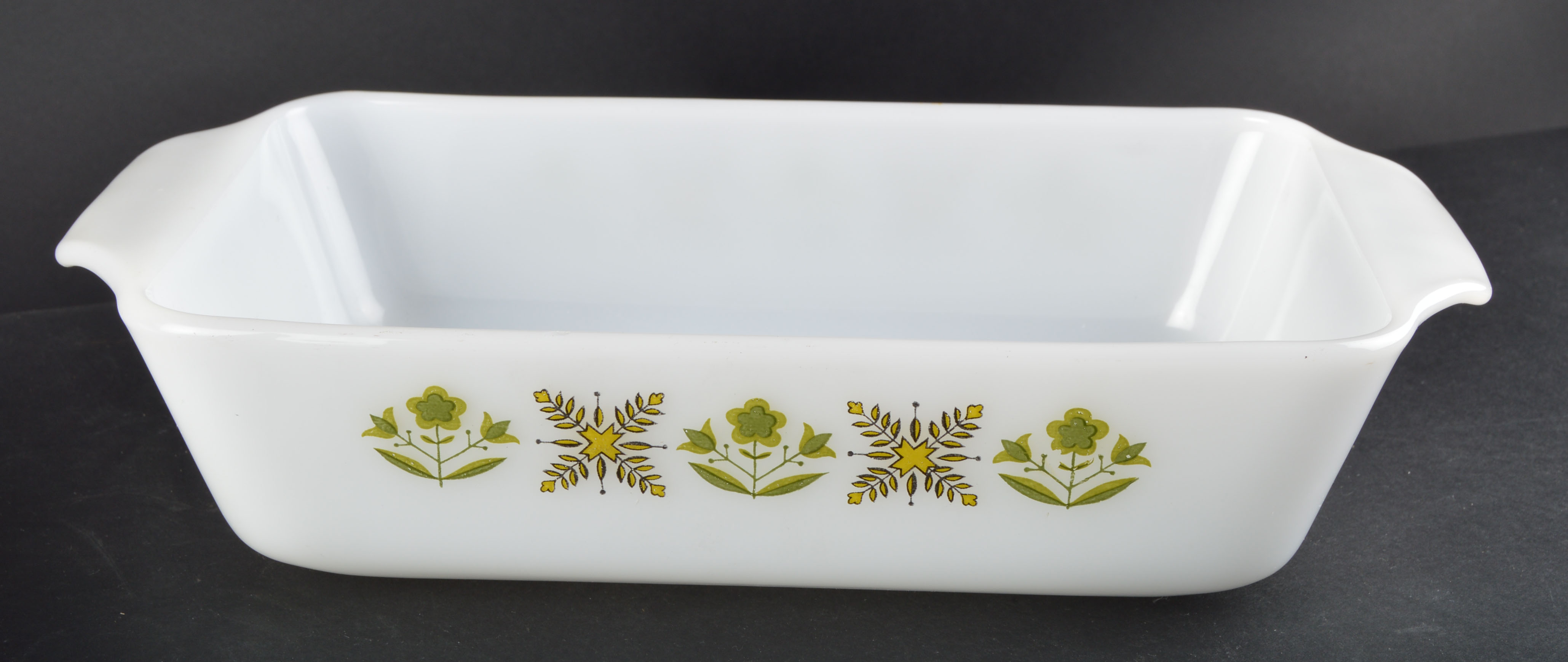 Duo of Vintage Anchor Hocking Baking Dishes