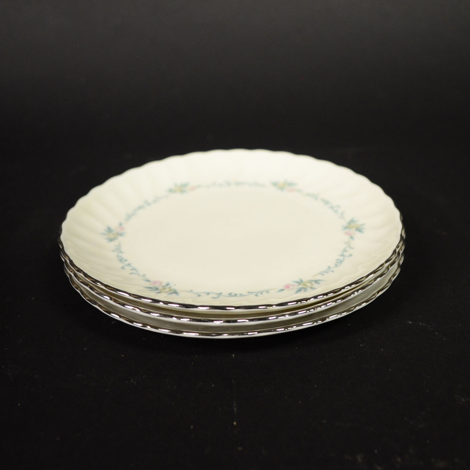 Set of Syracuse "Sweetheart" China Pieces