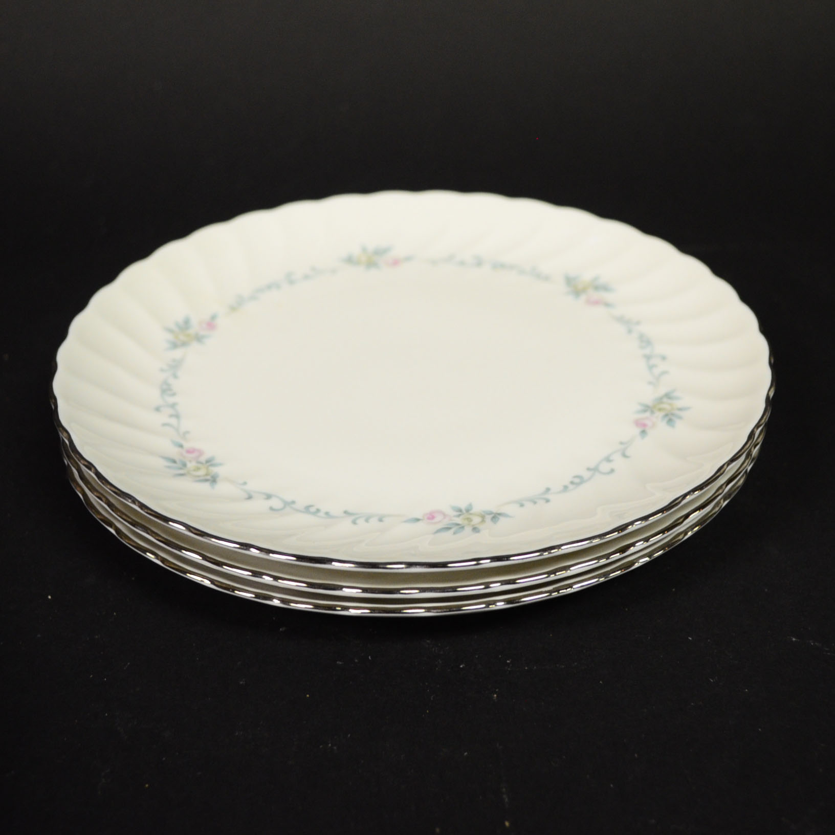 Set of Syracuse "Sweetheart" China Pieces