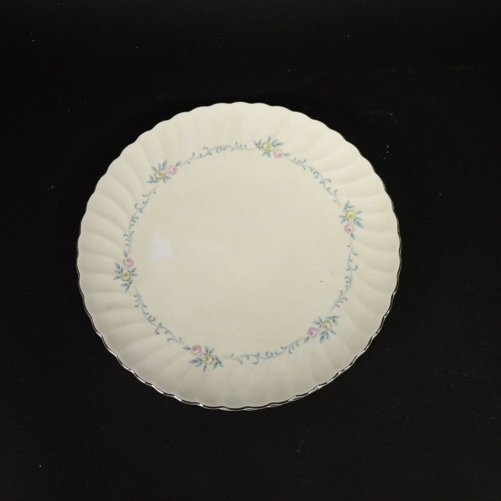 Set of Syracuse "Sweetheart" China Pieces