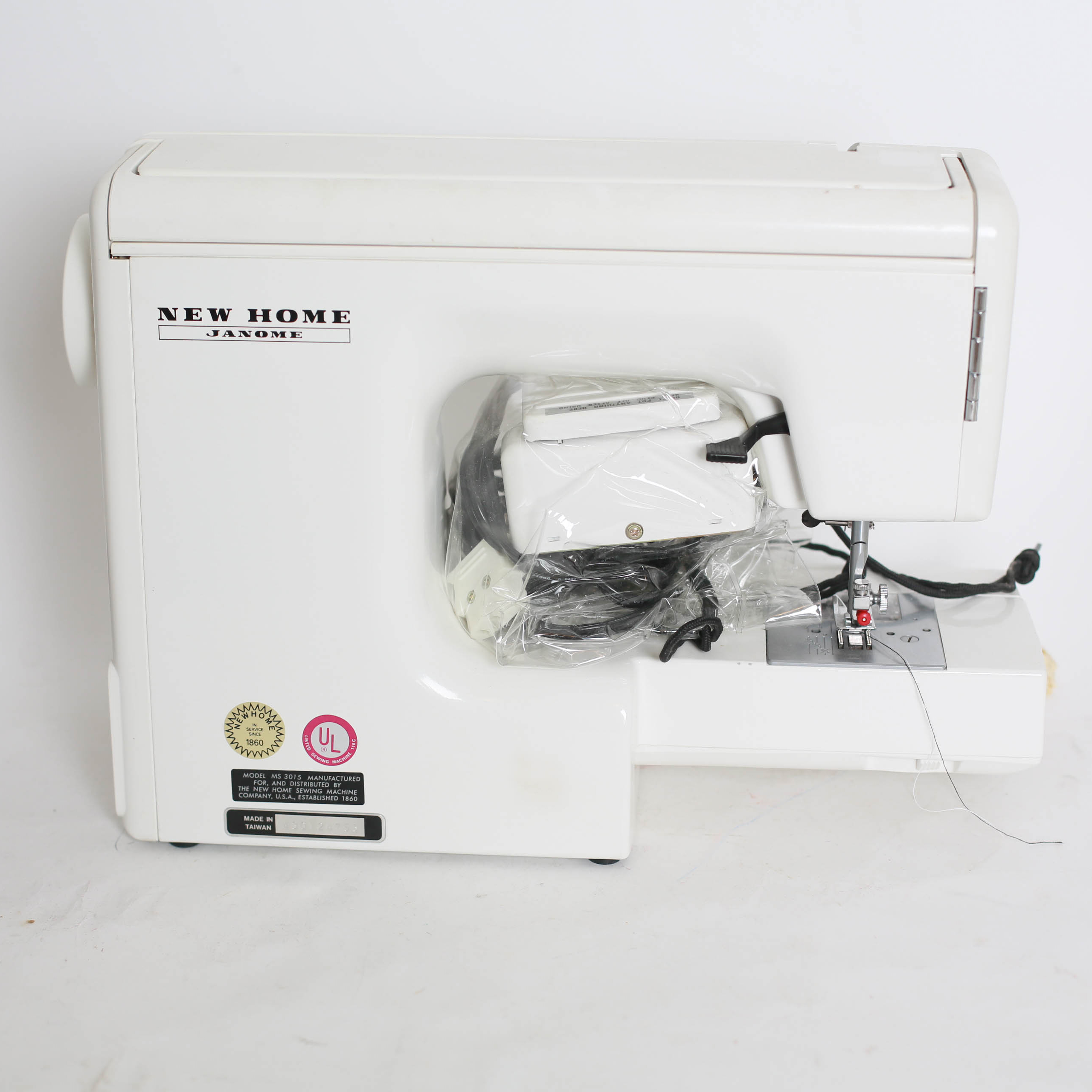 New Home Sewing Machine Model MS 3015