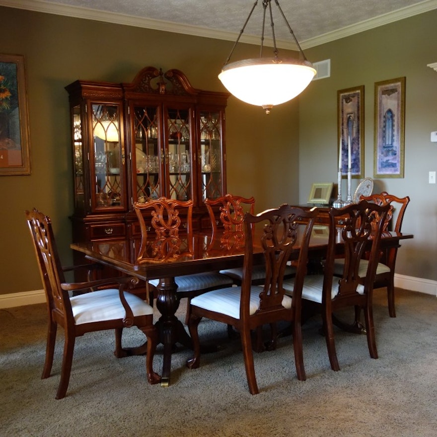 Universal Furniture Chippendale Style Dining Table And Six Chairs
