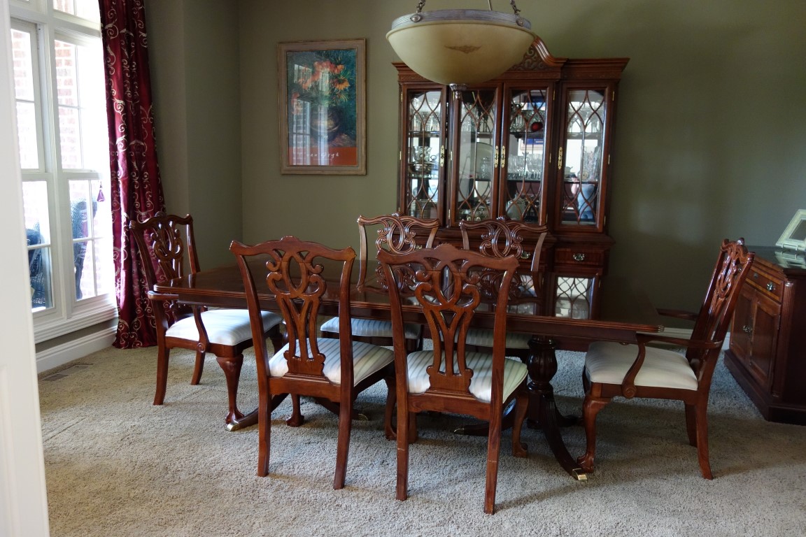 Universal Furniture Chippendale Style Dining Table And Six Chairs