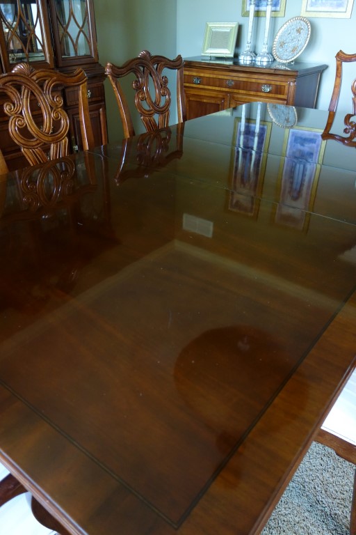 Universal Furniture Chippendale Style Dining Table And Six Chairs