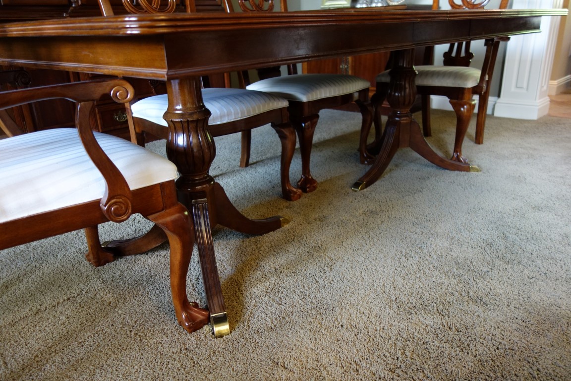 Universal Furniture Chippendale Style Dining Table And Six Chairs