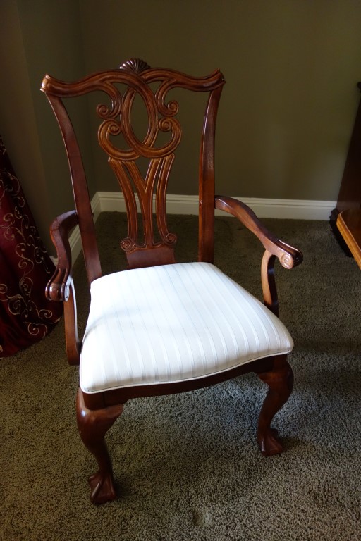 Universal Furniture Chippendale Style Dining Table And Six Chairs