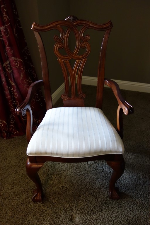 Universal Furniture Chippendale Style Dining Table And Six Chairs