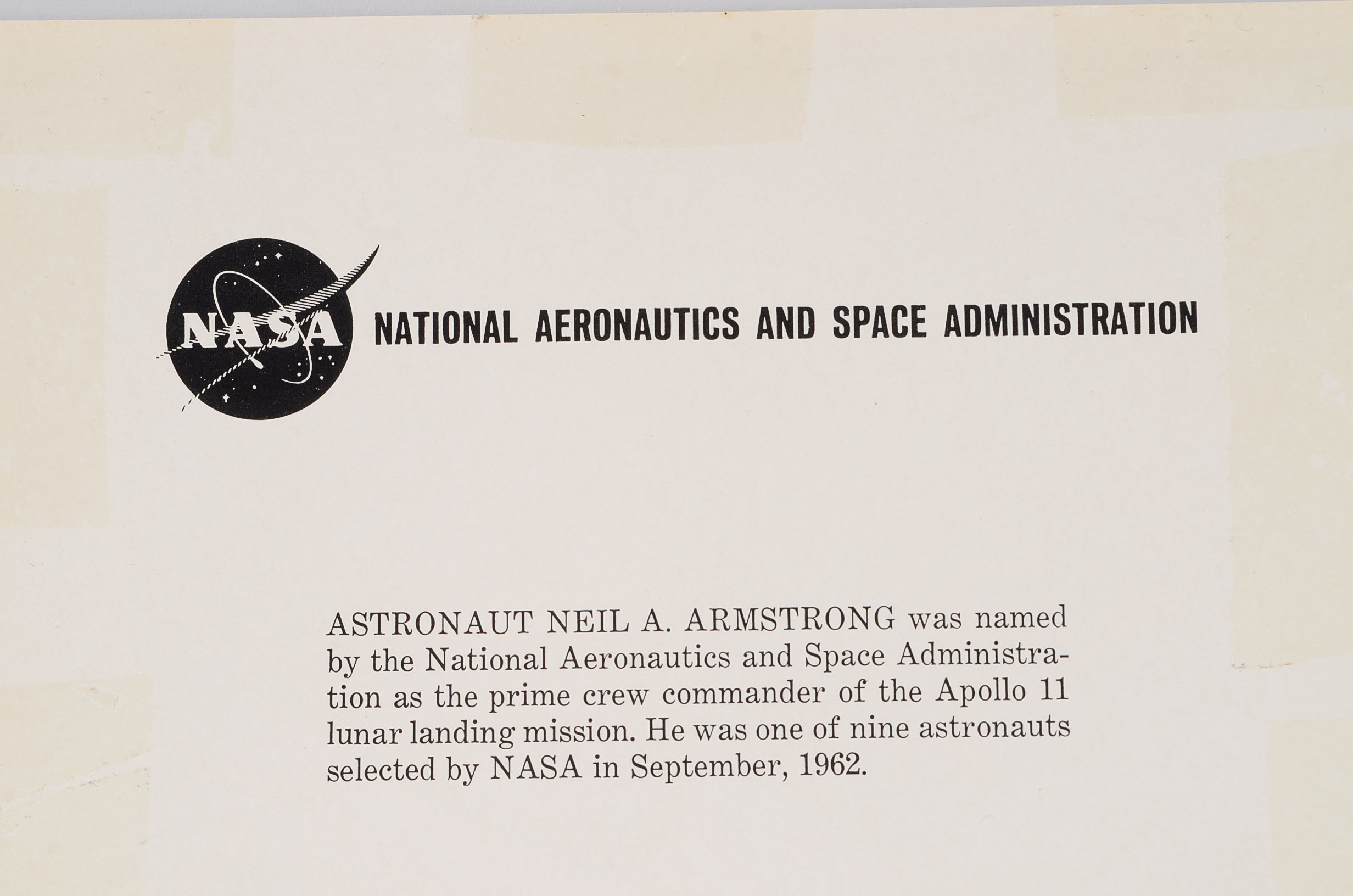 Neil Armstrong Signed Color Photo With Certificate Of Authencity