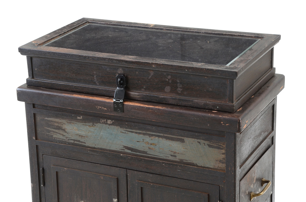 Industrial Rolling Display Case Cabinet