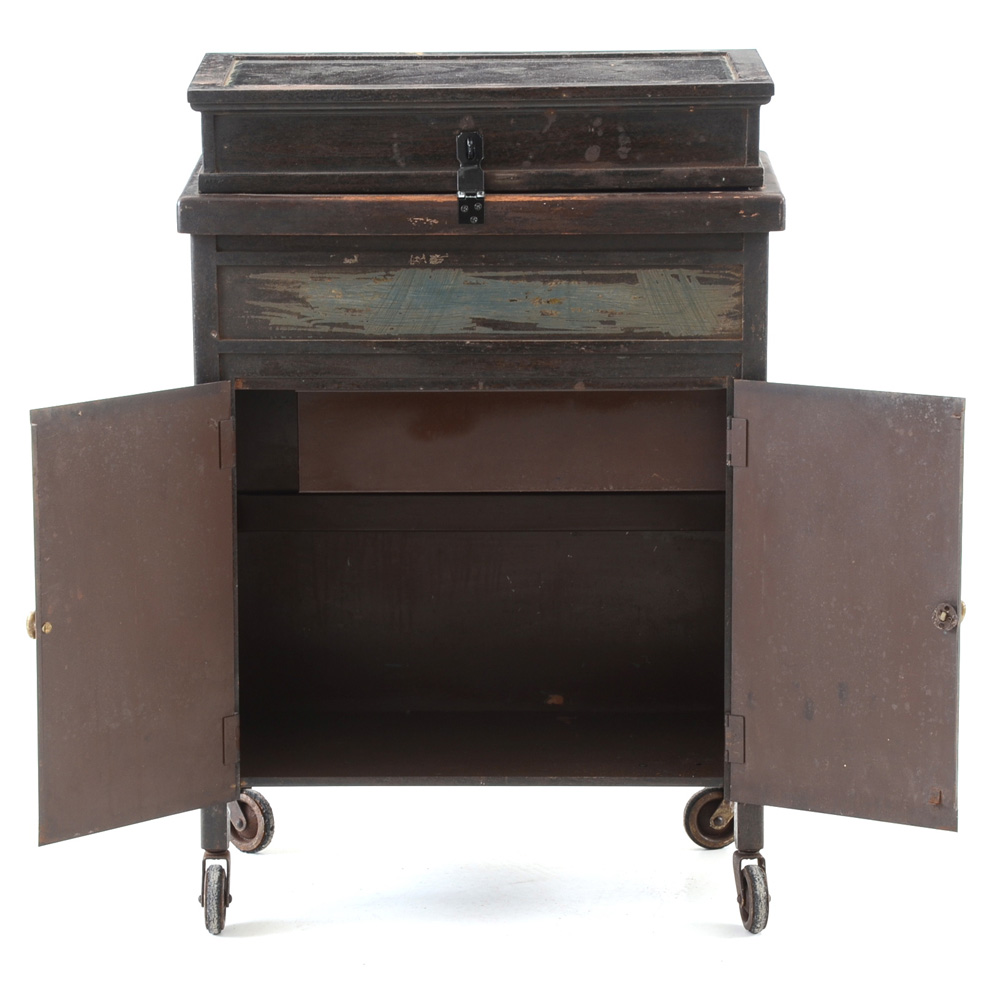 Industrial Rolling Display Case Cabinet