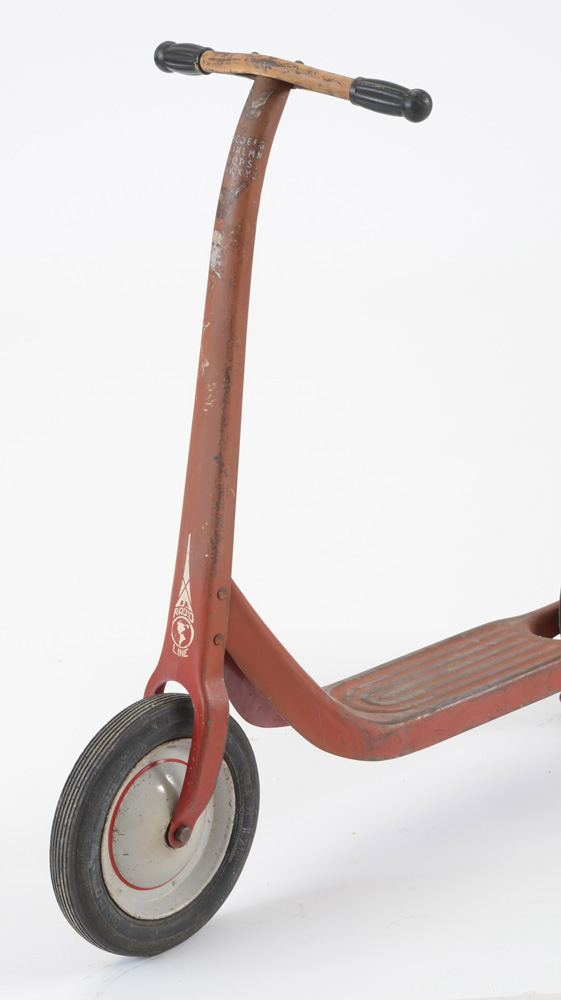 Vintage Radio Line Scooter