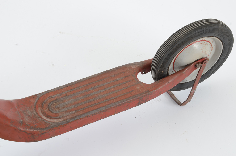 Vintage Radio Line Scooter