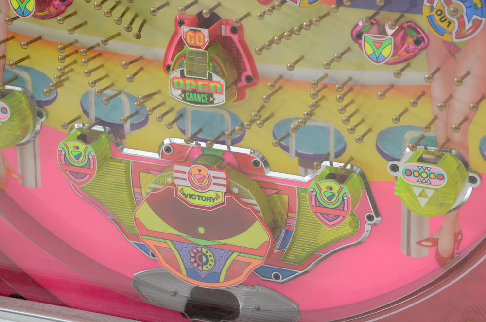 Taiyo Electron Electronic "Right Club" Pachinko Machine