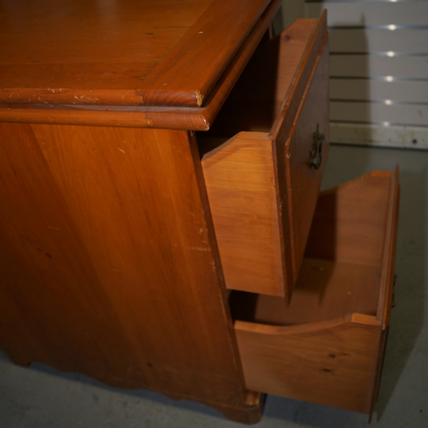 Adjustable Side Table