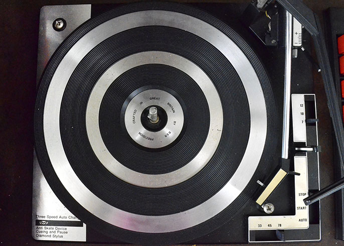 Vintage Soundesign Stereo Console with Microphone, Records and 8-Tracks