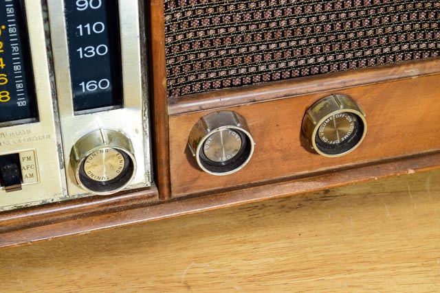 Vintage Zenith Radio