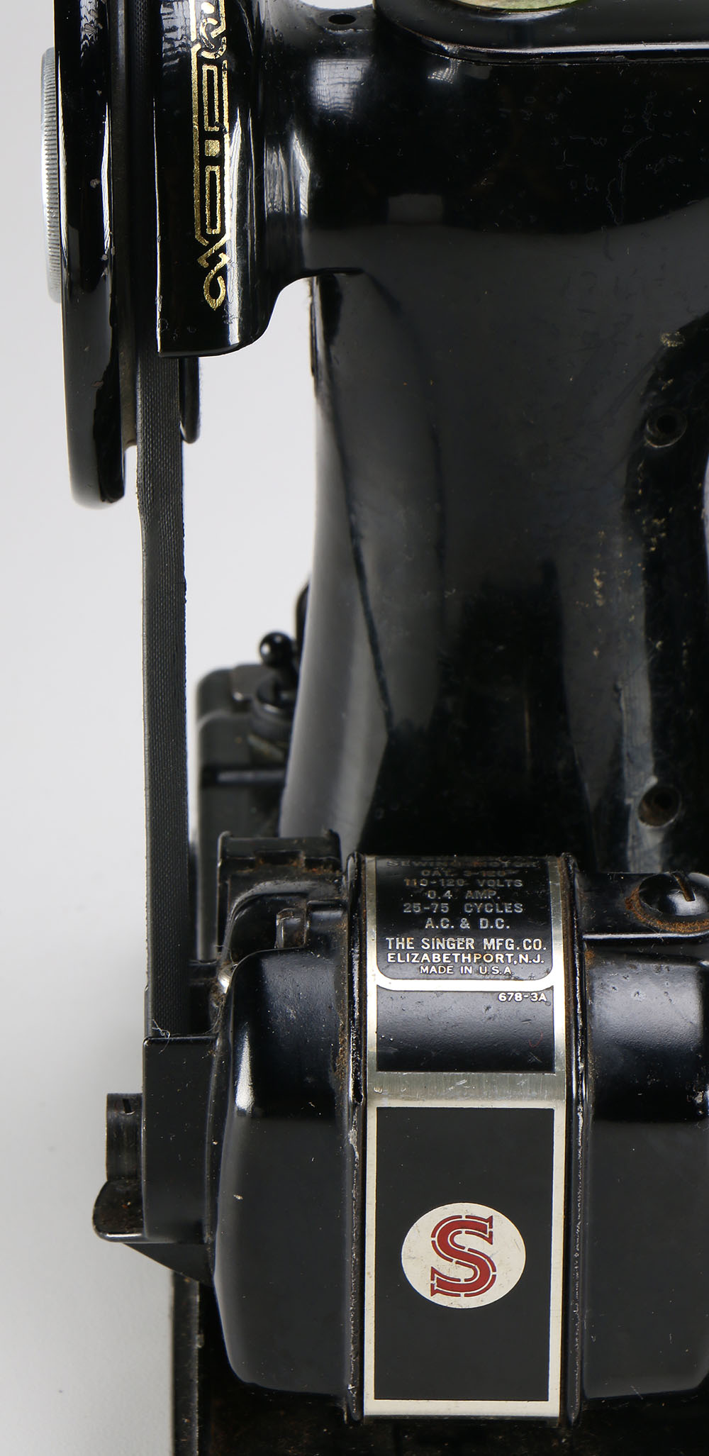 1948 Portable Electric Singer Sewing Machine