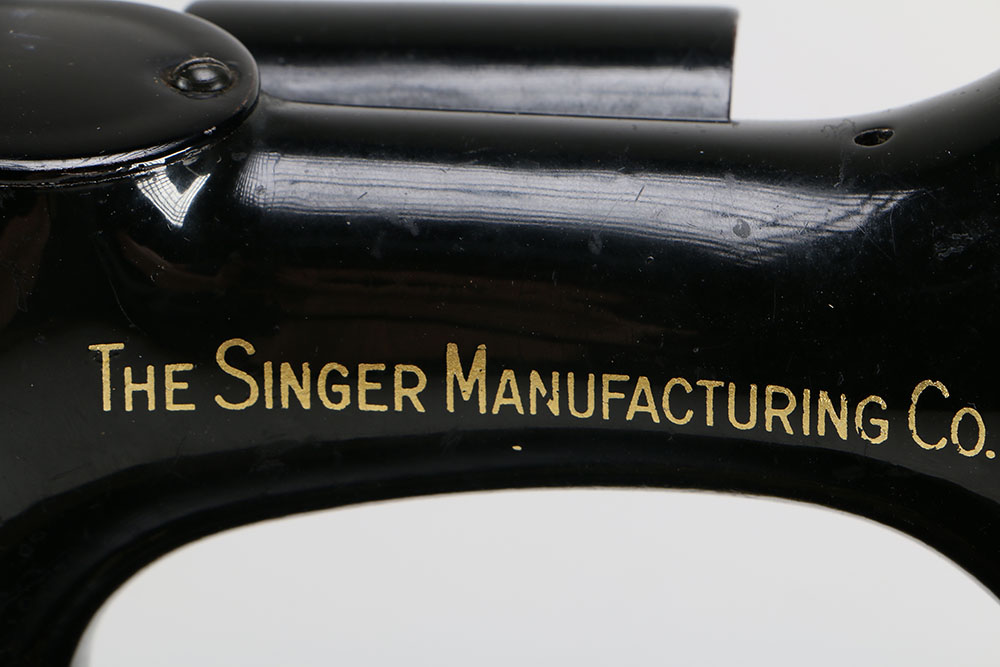 1948 Portable Electric Singer Sewing Machine