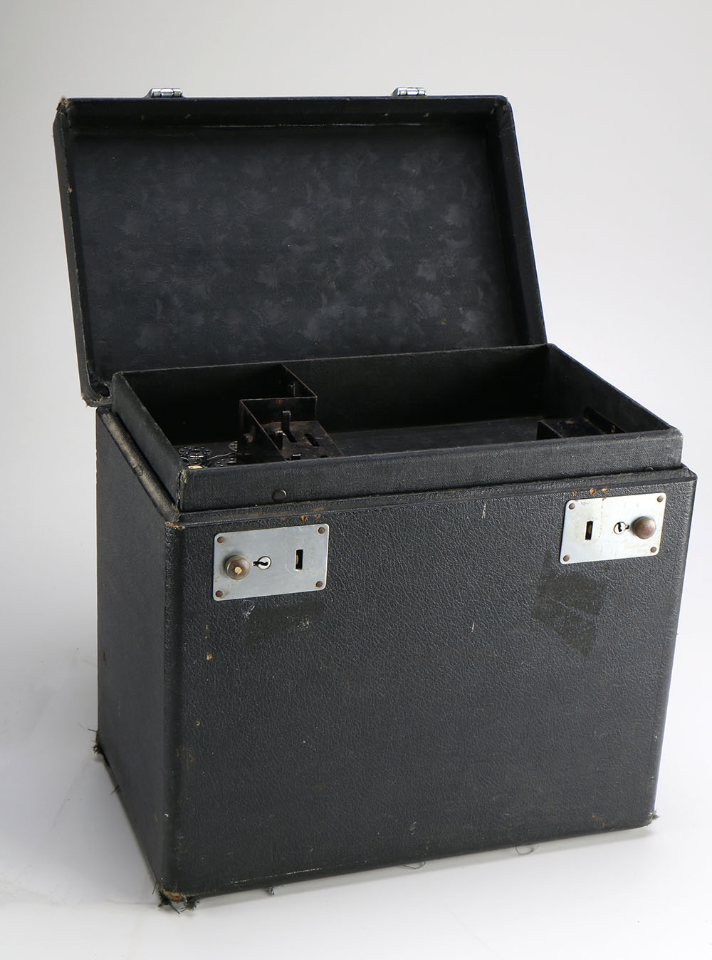 1948 Portable Electric Singer Sewing Machine