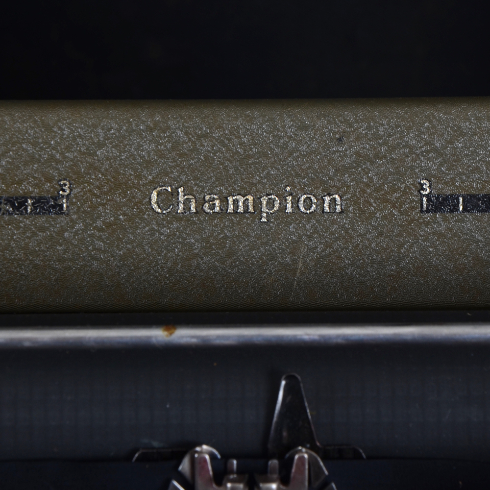 Underwood Champion Typewriter in Case