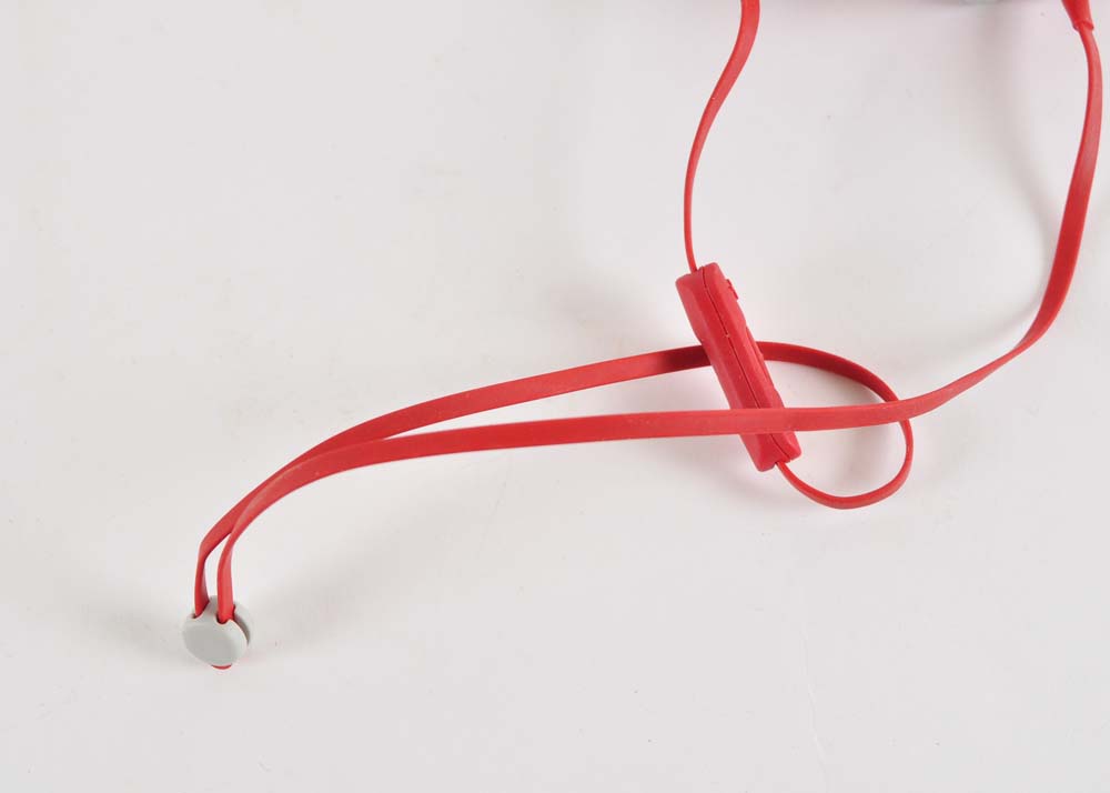 Powerbeats2 Wireless Headphones by Dre