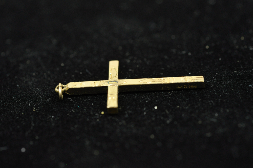 10K Gold Cross Pendant
