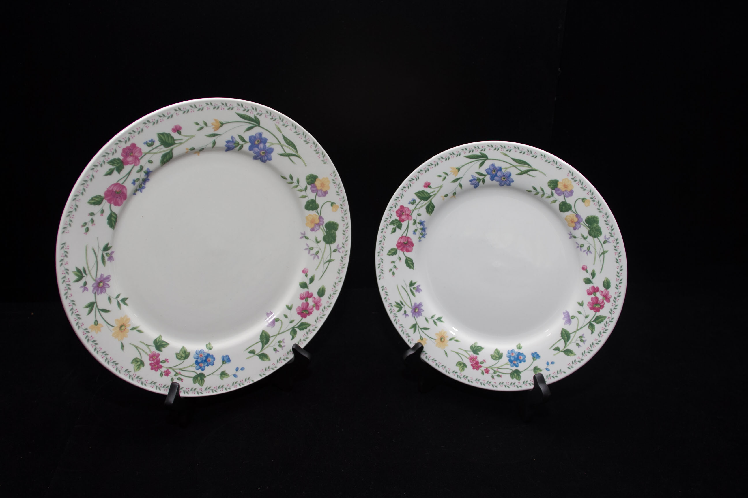 Farberware Stoneware "English Garden" Dinnerware