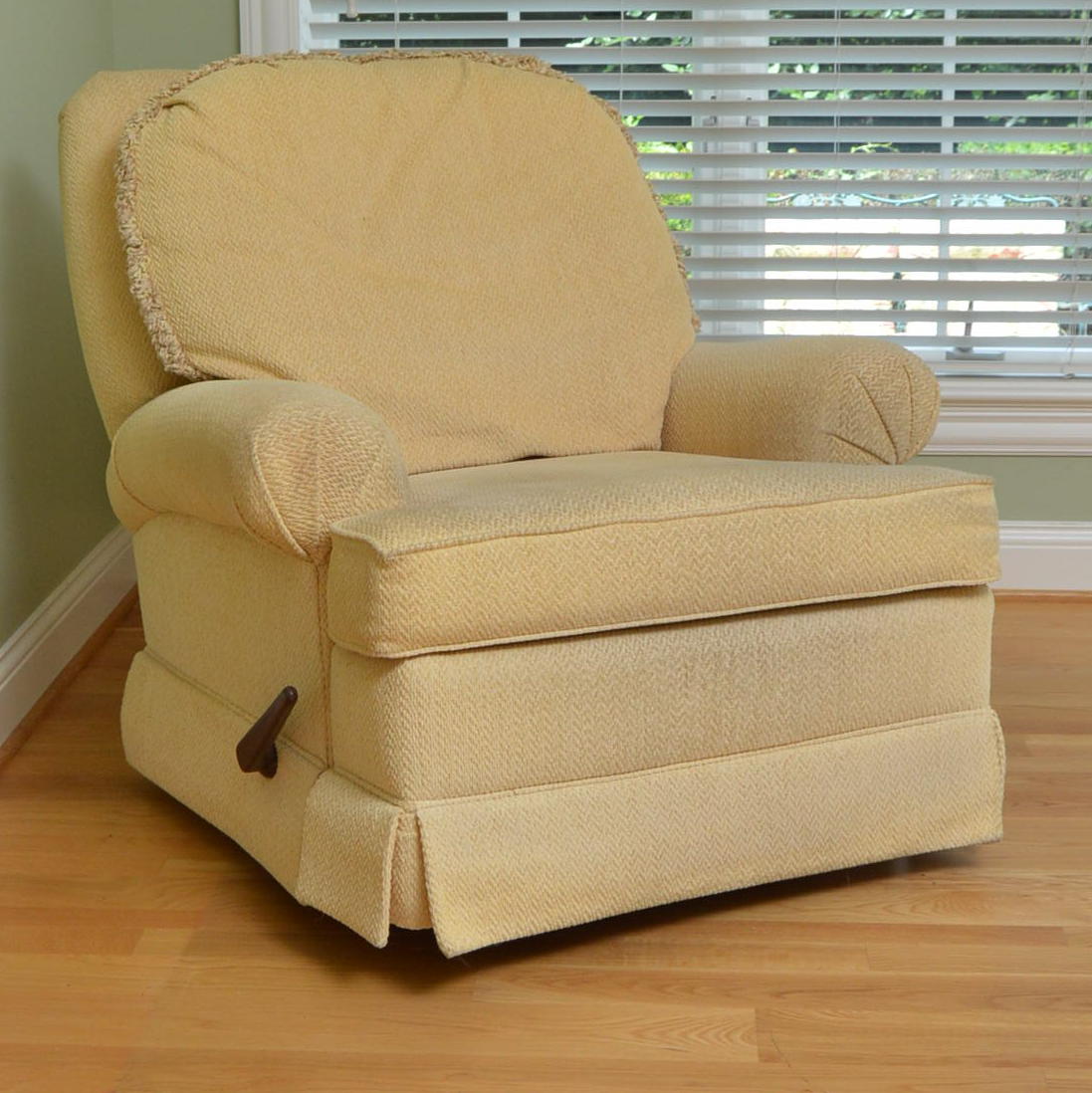 Norwalk Upholstered Recliner