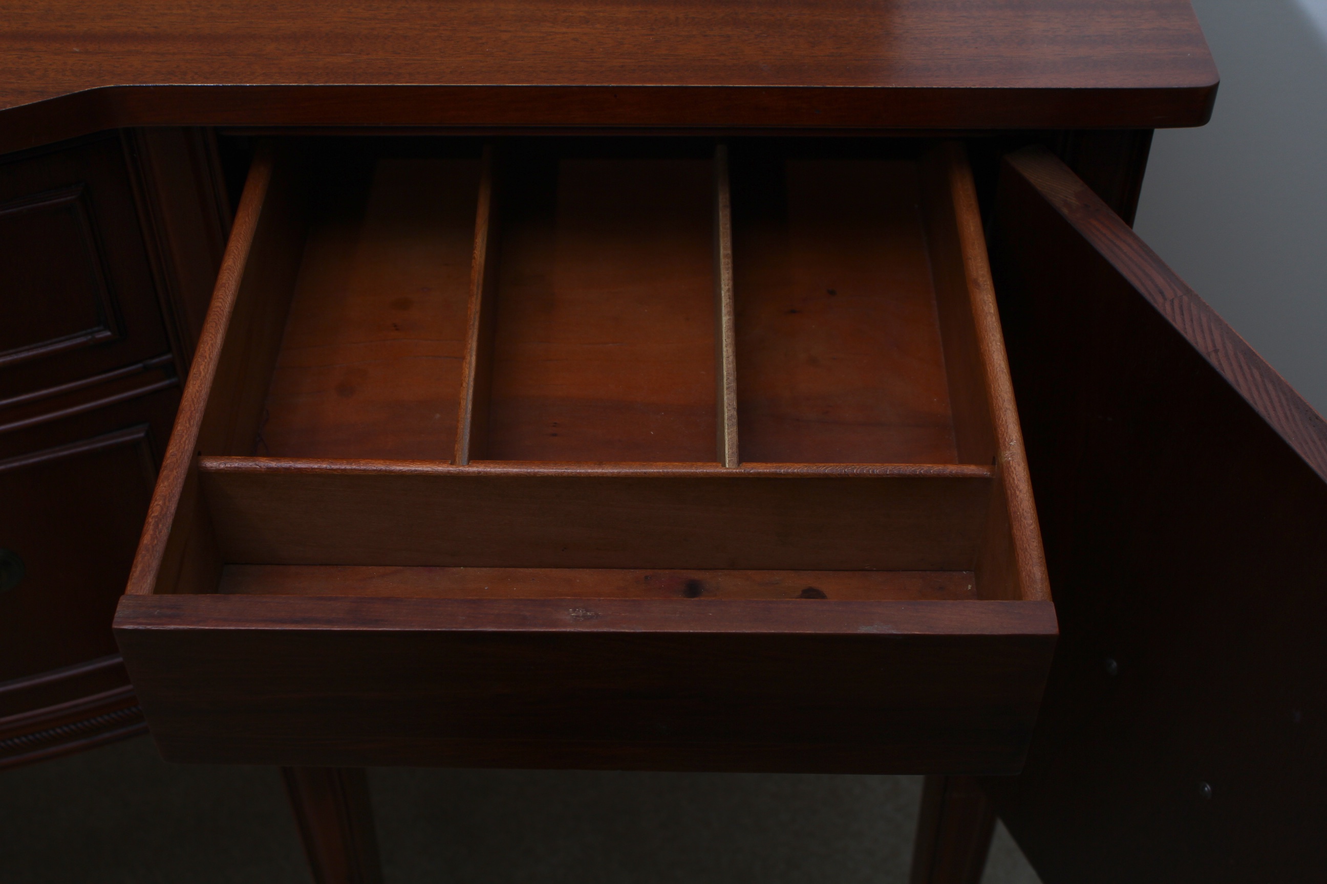 Mahogany Hue Buffet