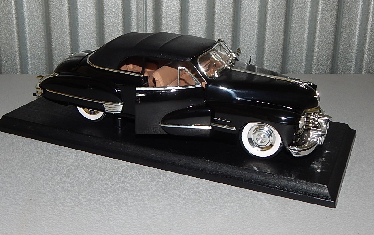 ANSO 1:18 Scale 1947 Cadillac Series 6Z